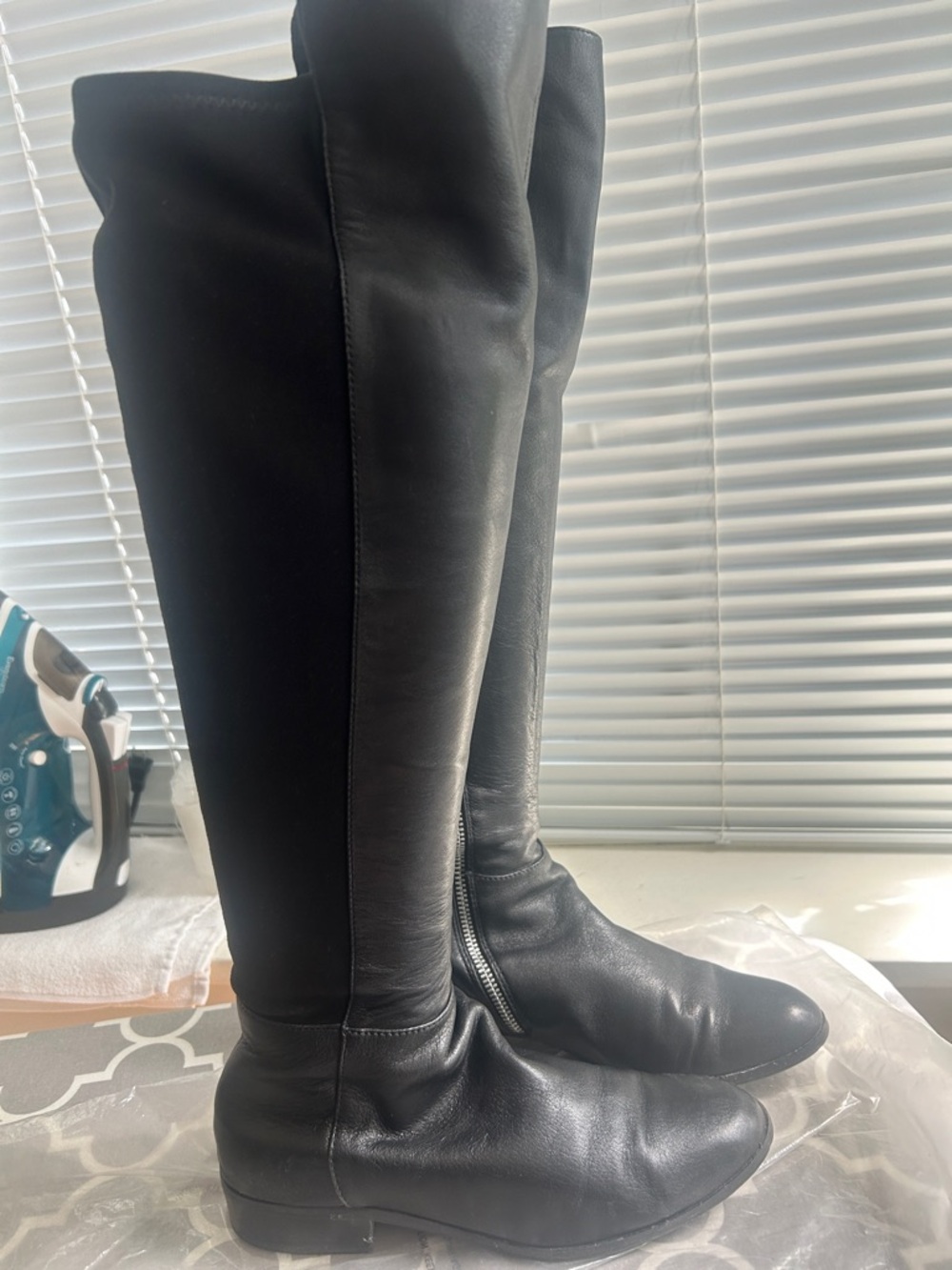 MICHAEL KORS FLAT BOOTS LEATHER & STRETCH MATERIAL BLACK